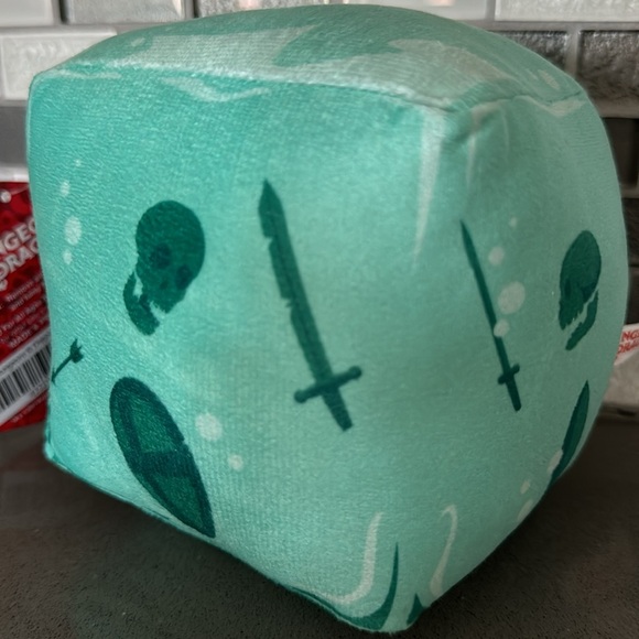 Dungeons & Dragons  GELATINOUS CUBE Plush / Limited  Edition - Rare / BRAND NEW - Picture 3 of 14